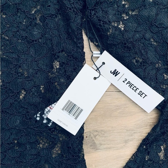 $400 Jason Wu Black Lace Top & Skirt Set - Picture 3 of 10